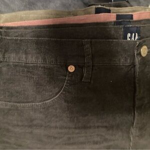 LADIES GAP CORDUROY SHORTS ASSORTED COLORS AND SIZES